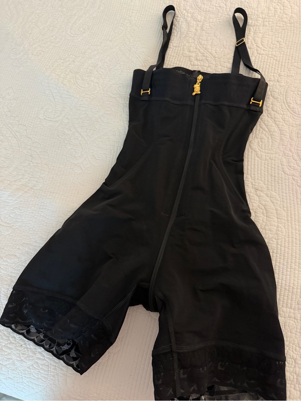 Sol Beauty and Care Black SHAPEWEAR with Lace Hem